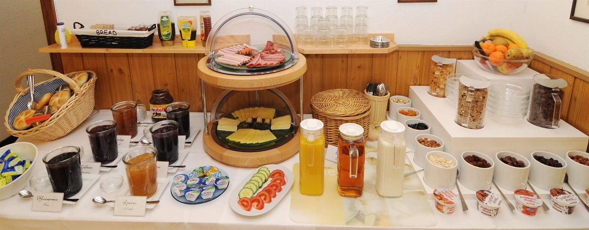 乌特巴赫沃尔德酒店 杜塞尔多夫 外观 照片